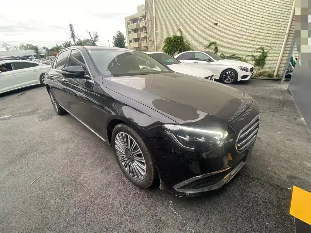 MERCEDES-BENZ  E CLASS