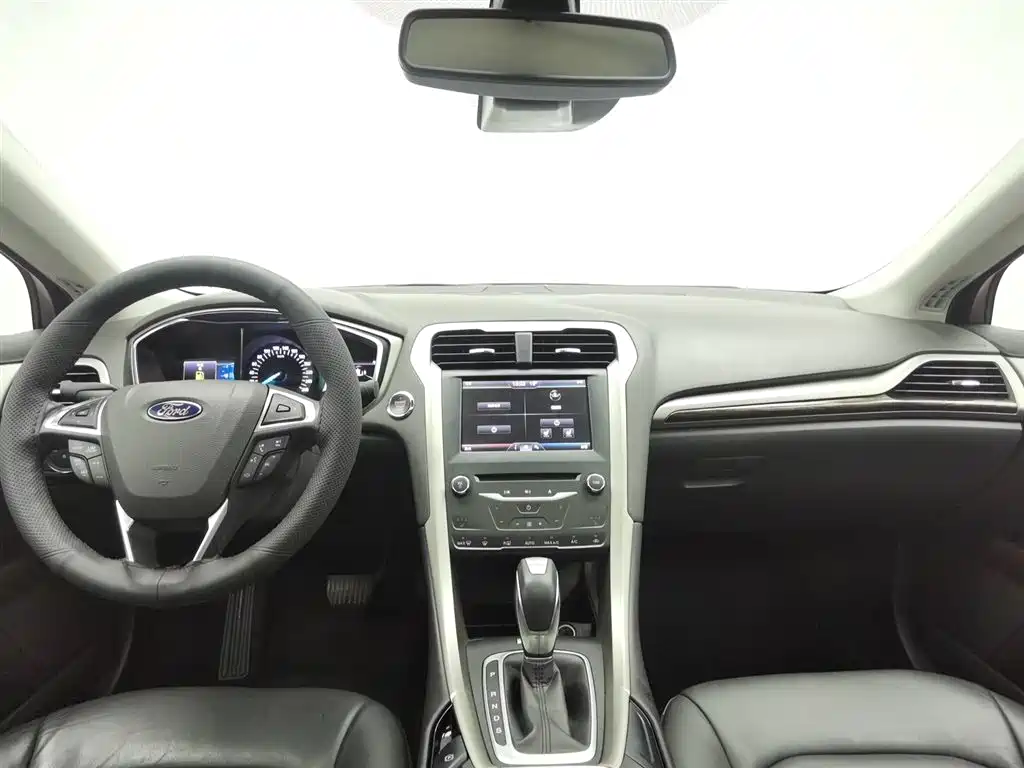 Ford Mondeo 2013 2.0L GTDi200 Luxury