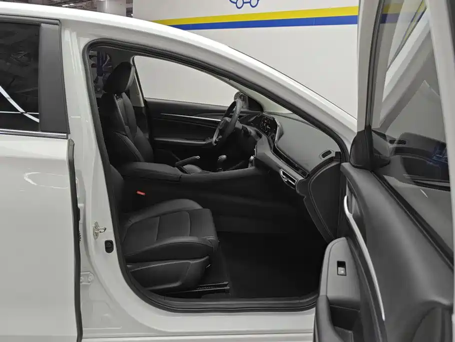 Changan Eado — миниатюра 8