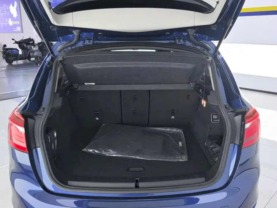 BMW 2 Series Active Tourer — миниатюра 4
