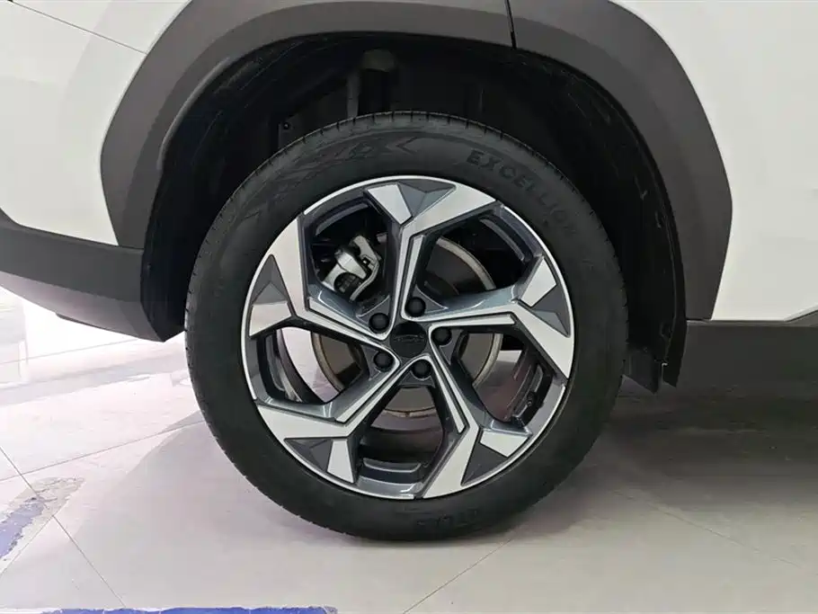 GEELY AUTOMOBILE BOYUE L