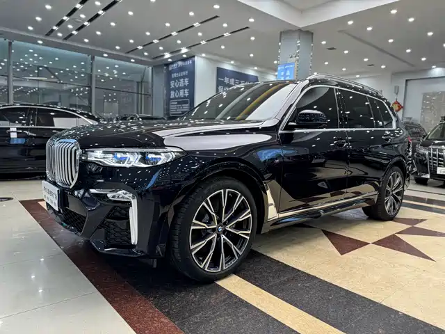 BMW X7 2021