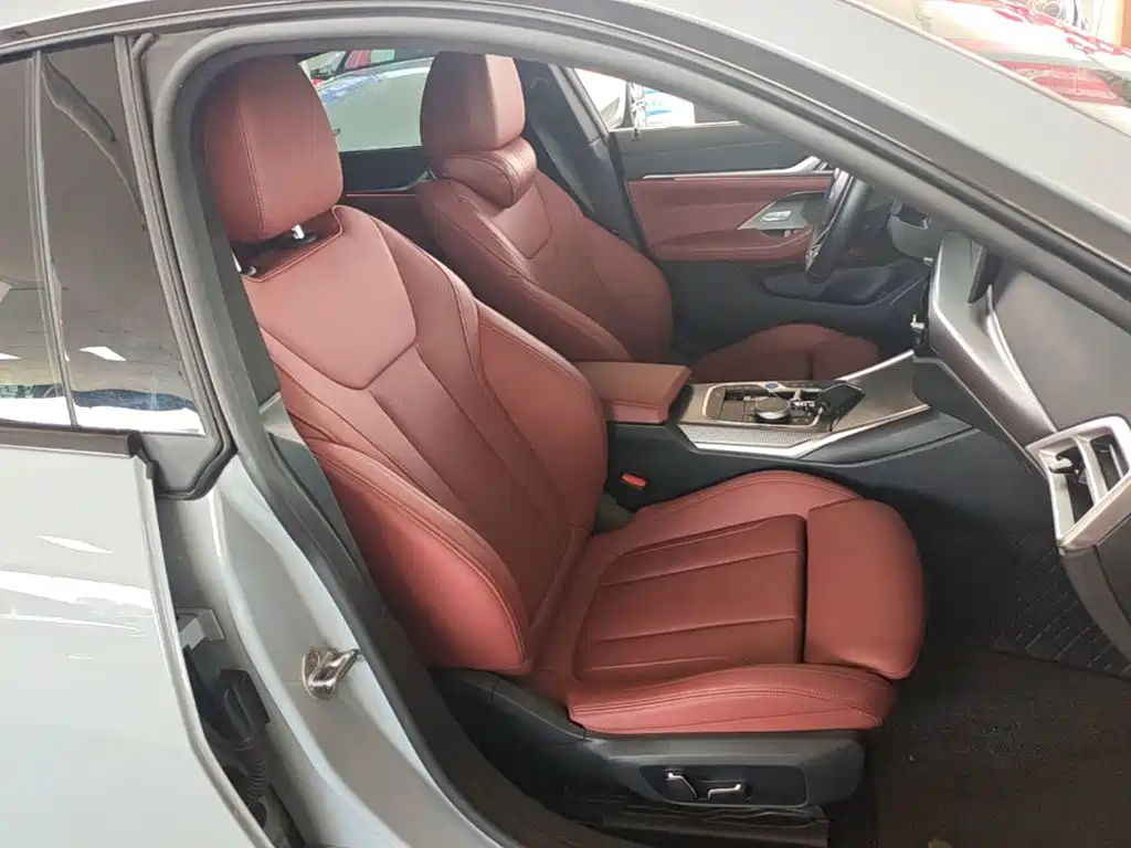 BMW i4 — миниатюра 25