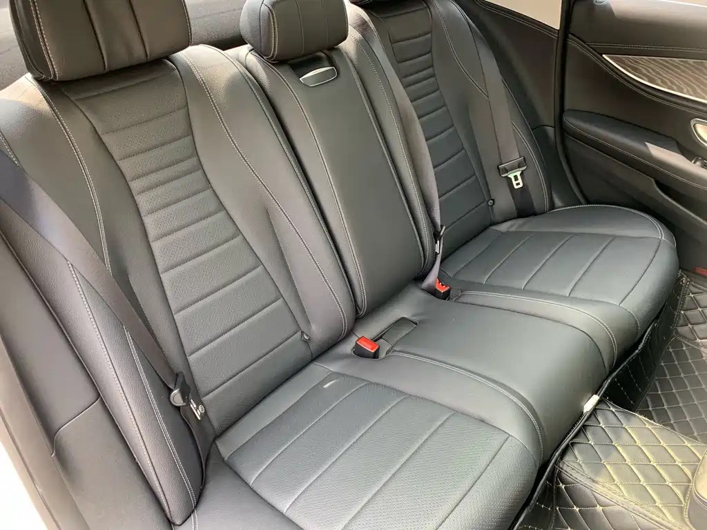 Mercedes-Benz E-Class — миниатюра 28