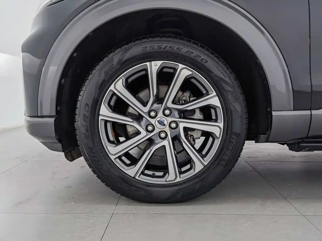 Ford Explorer — миниатюра 17