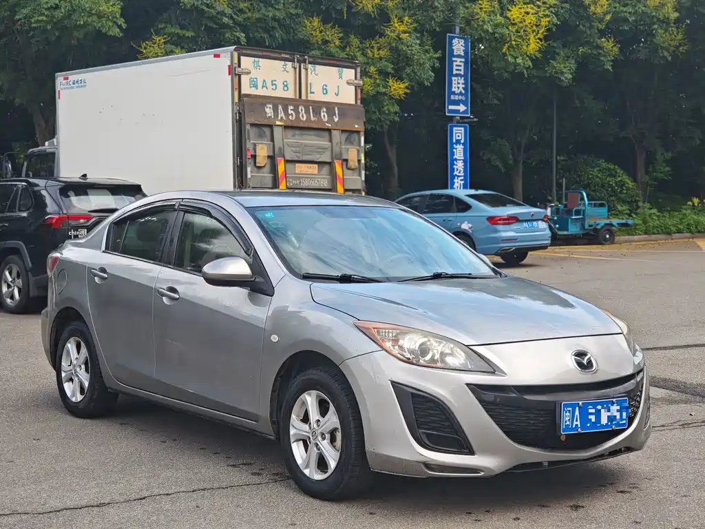 Mazda 3 Xingcheng — миниатюра 3
