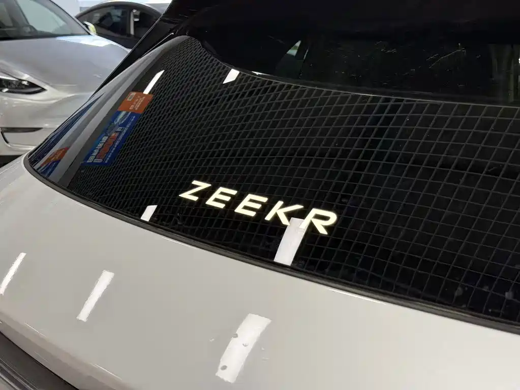 Zeekr 7X — миниатюра 13