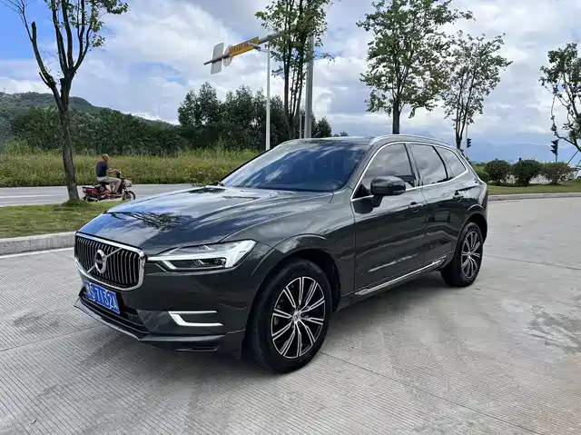 VOLVO  XC60