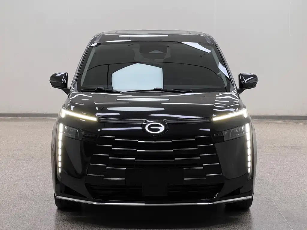 GAC Motor Trumpchi E8 PHEV — миниатюра 2