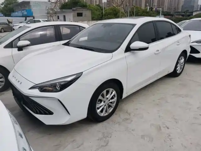 2026 Roewe i5