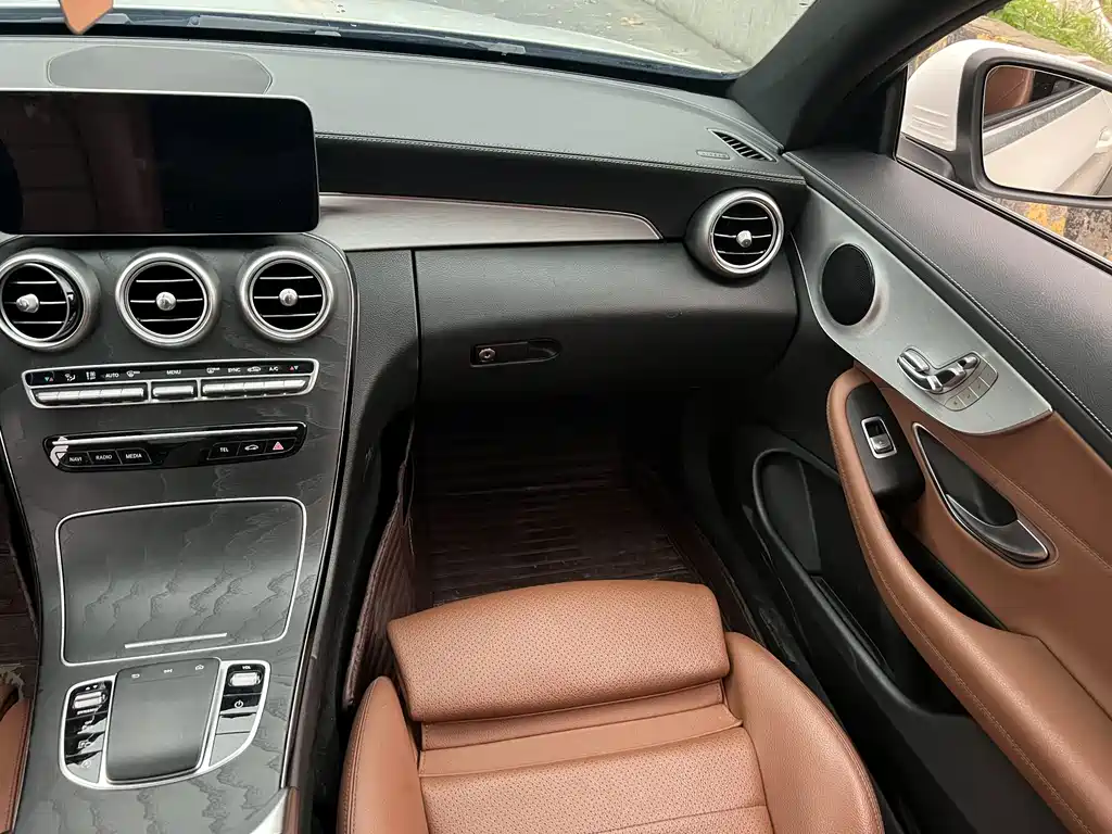Mercedes-Benz C-Class (Import) — миниатюра 17