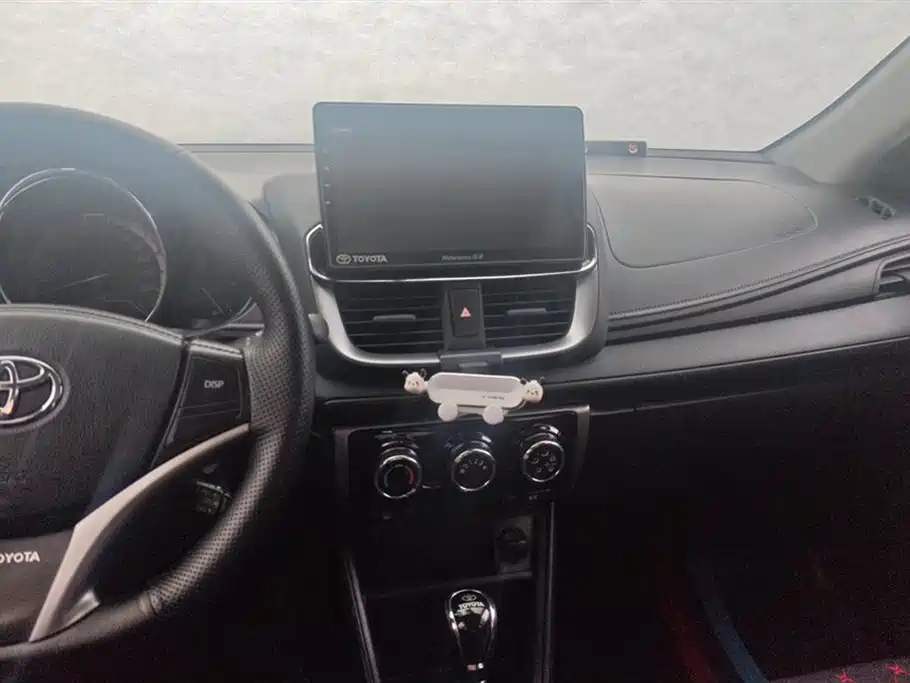 TOYOTA YARIS L ZHIXUAN