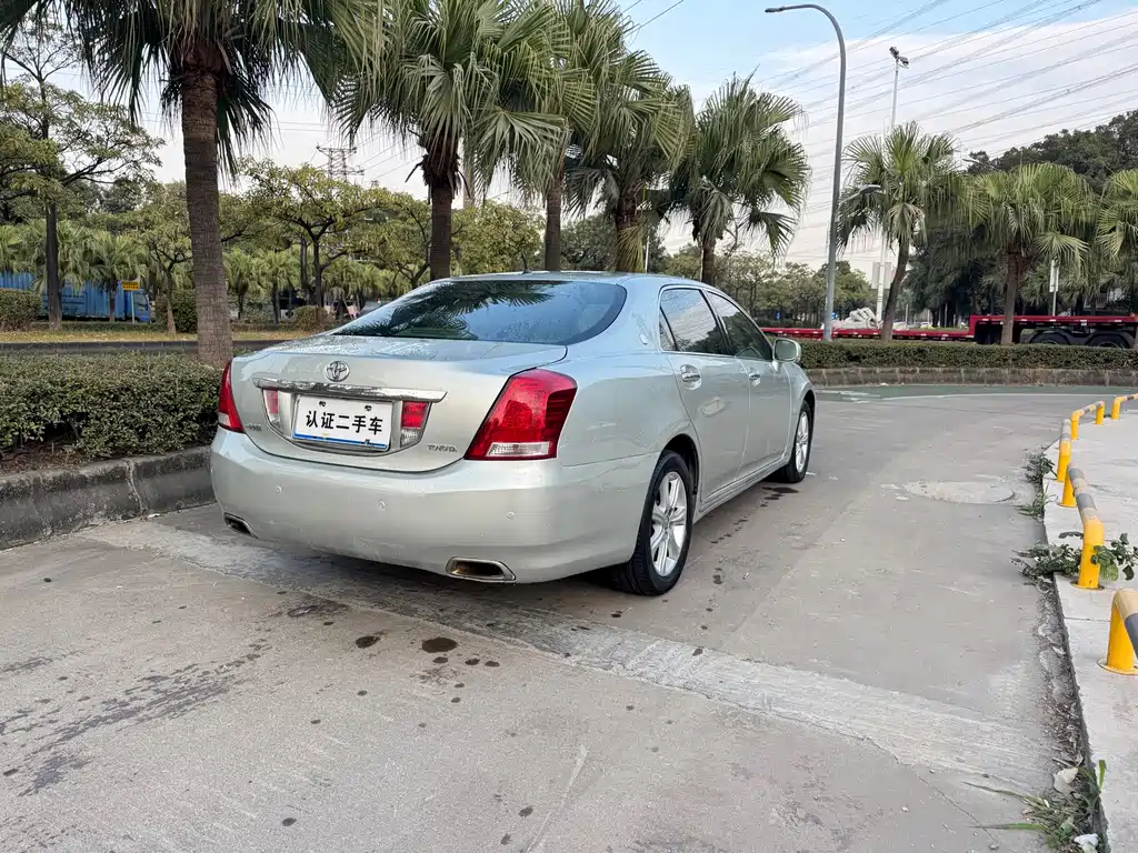 Toyota Crown 2010 3.0L Royal Saloon VIP