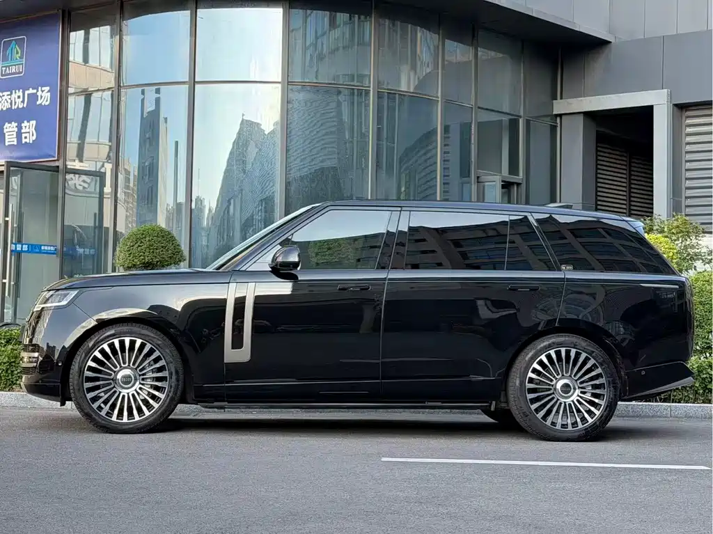 Land Rover Range Rover — миниатюра 5