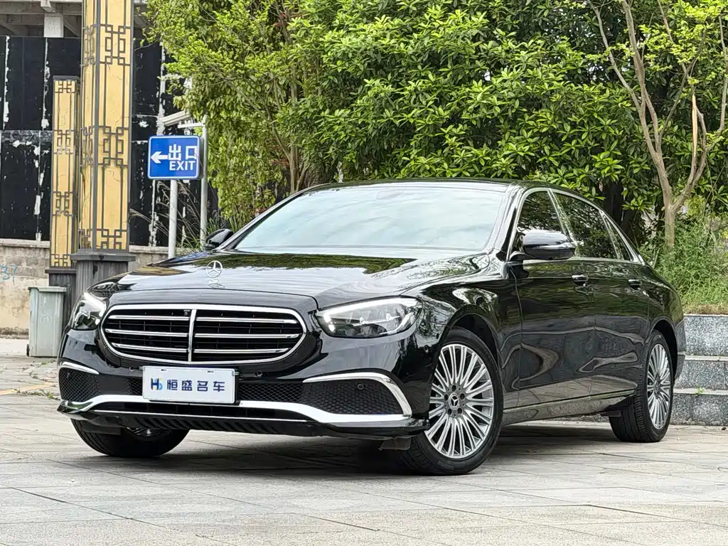 Mercedes-Benz E-Class 2023