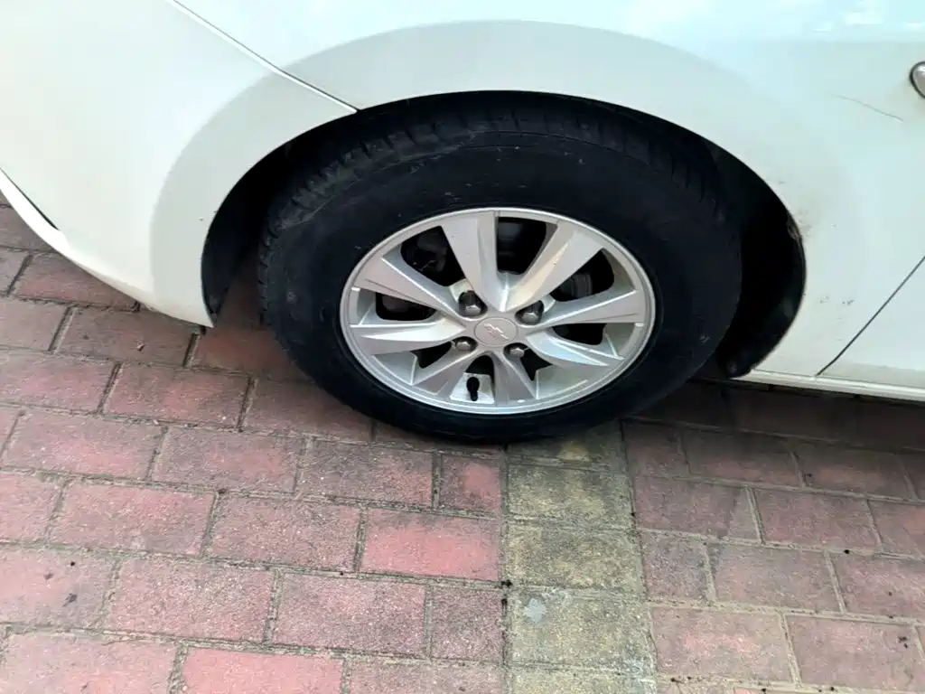 Chevrolet Sail — миниатюра 23