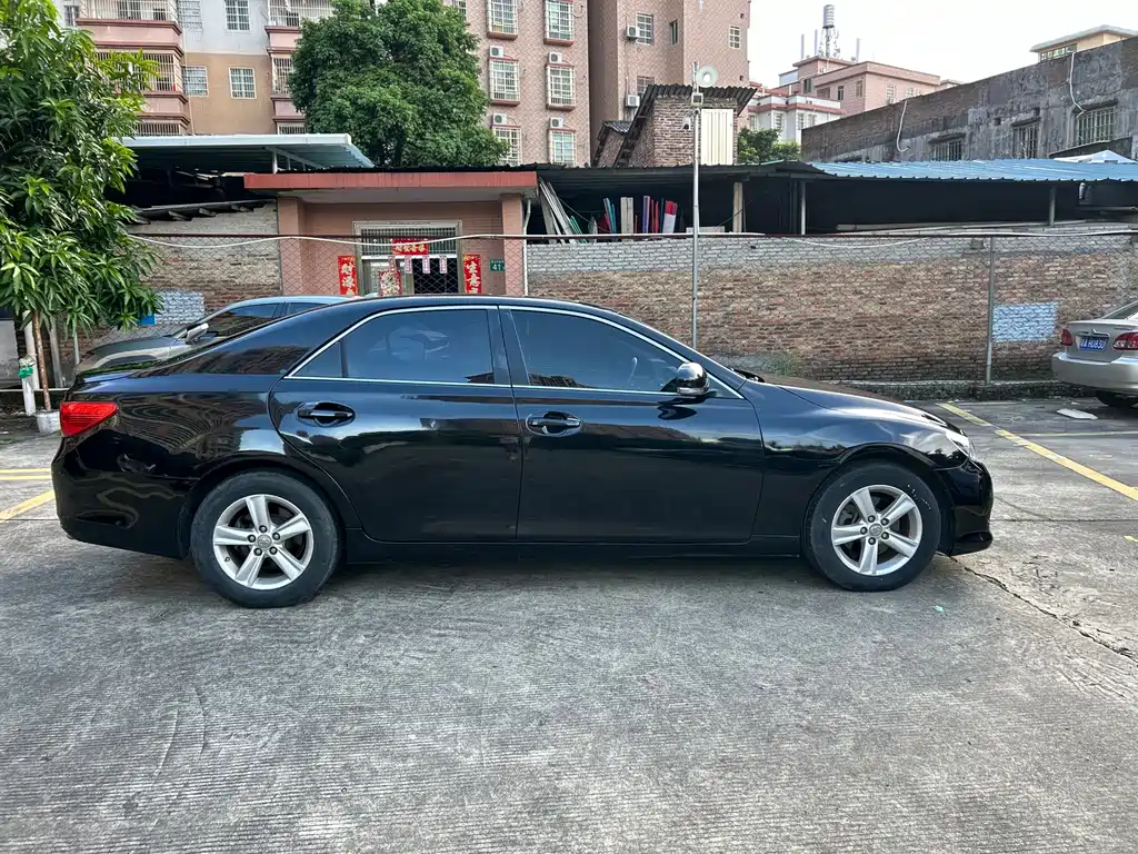 Toyota Reiz 2010 2.5S
