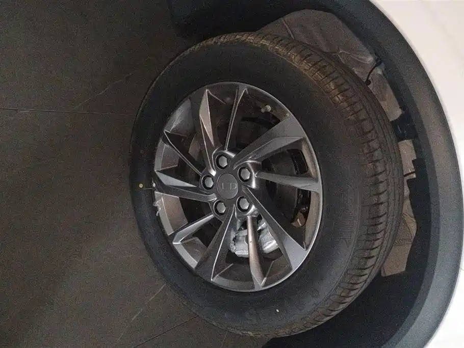 GEELY AUTOMOBILE BINYUE