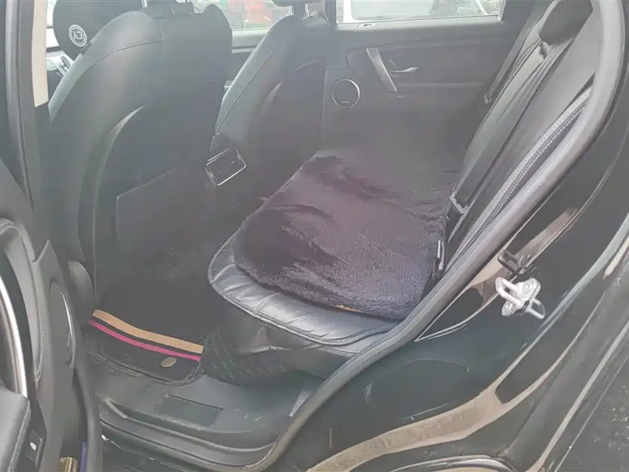 LAND ROVER DISCOVER SPORTS