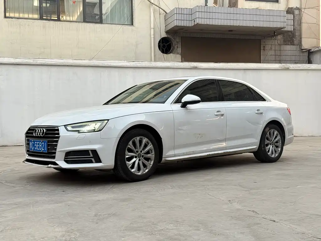 Audi A4L 2019