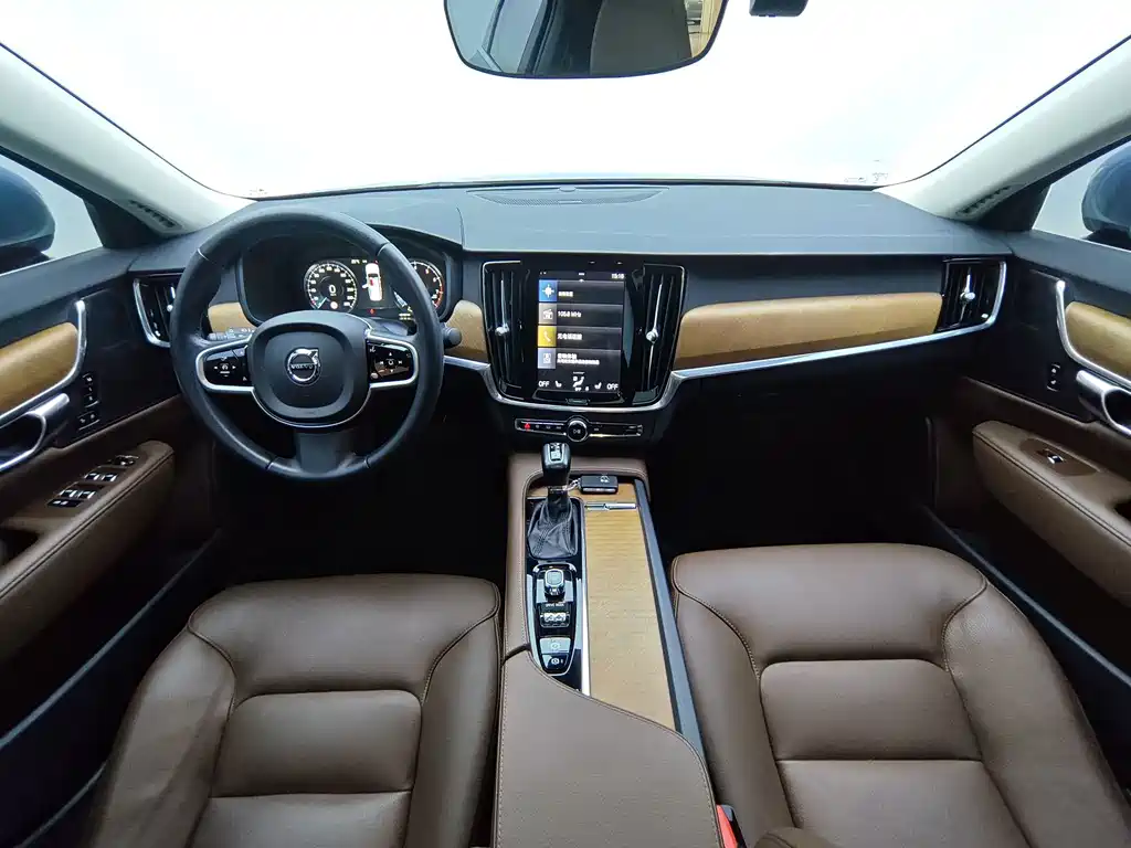 Volvo S90 — миниатюра 11