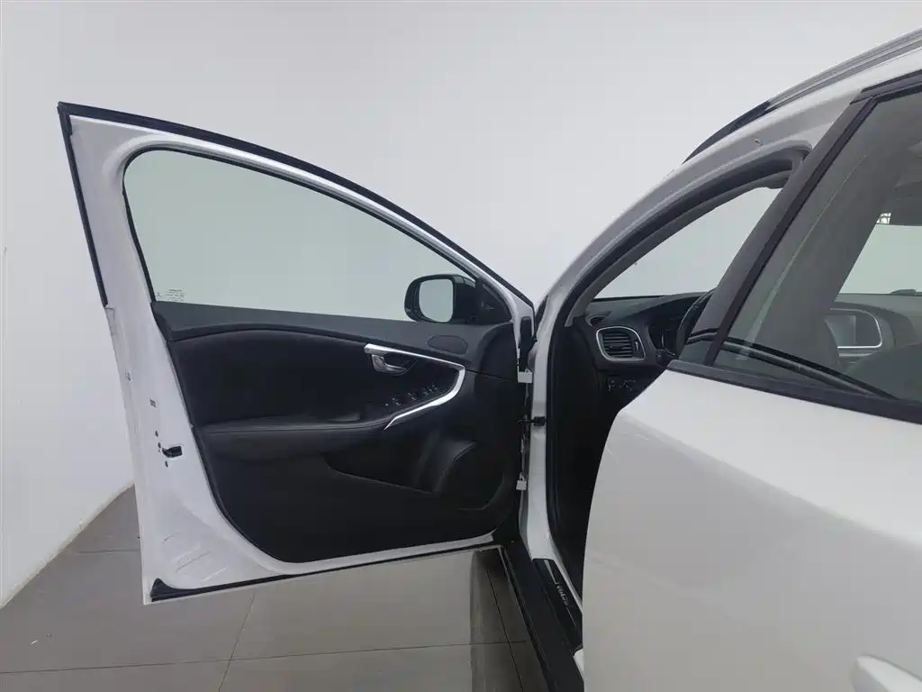 Volvo V40 2014 Cross Country T5 AWD