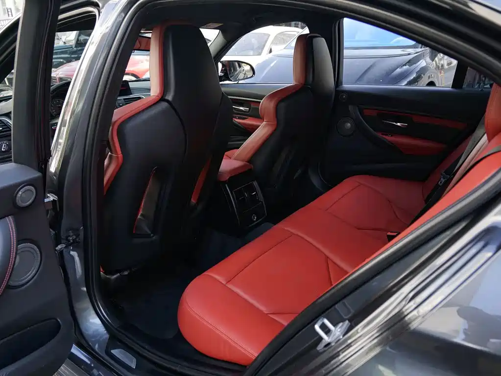 BMW M3 — миниатюра 8