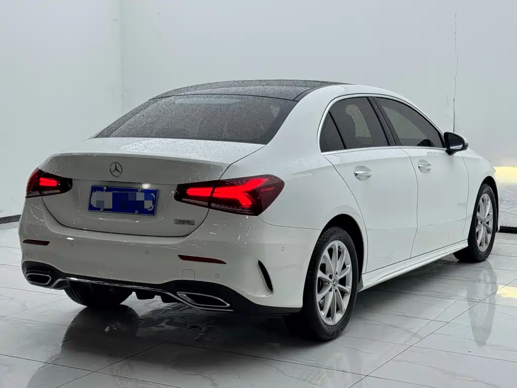 Mercedes-Benz A-Class — миниатюра 6