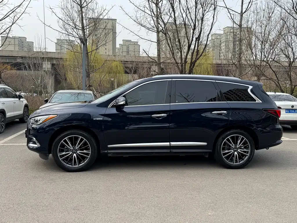INFINITI QX60