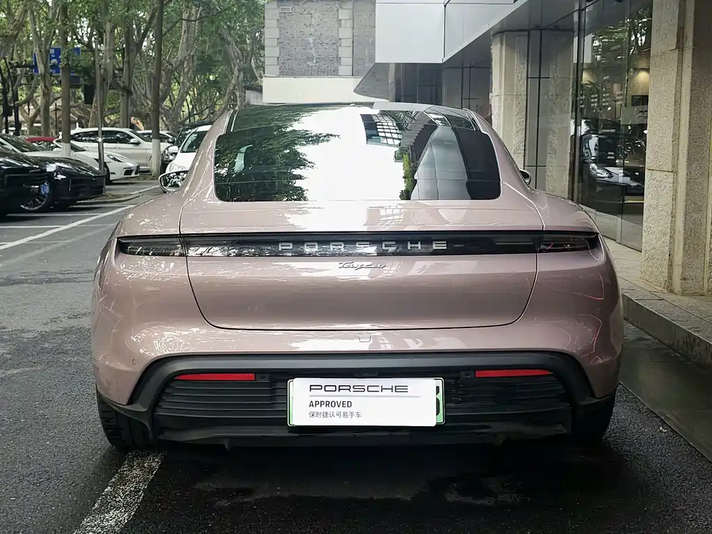 Porsche Taycan 2022 Taycan