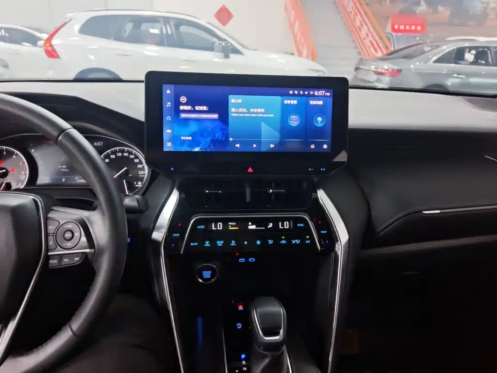 Toyota Harrier — миниатюра 10