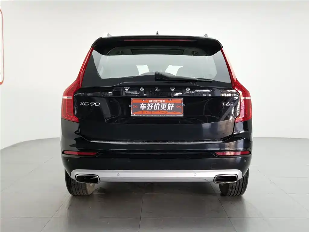 Volvo XC90 2018 T6 7 мест