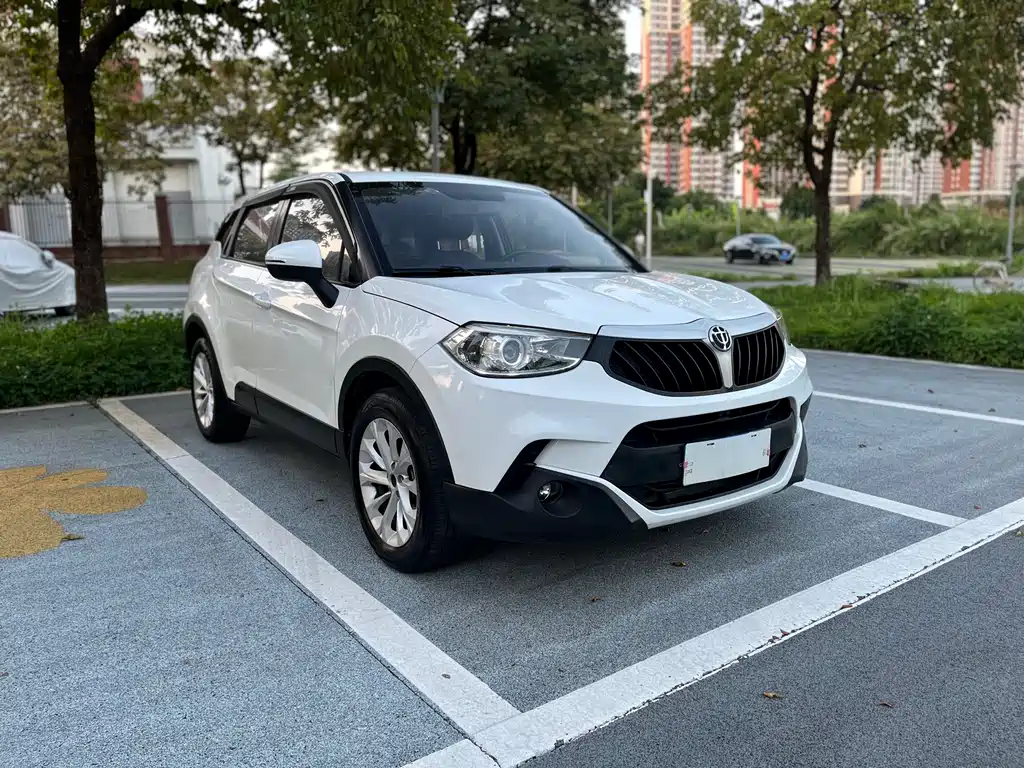 Brilliance V3 2016 1.5L AT Comfort
