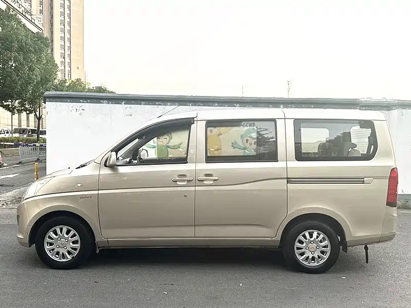 Wuling RongguangV V 2015 1.5L