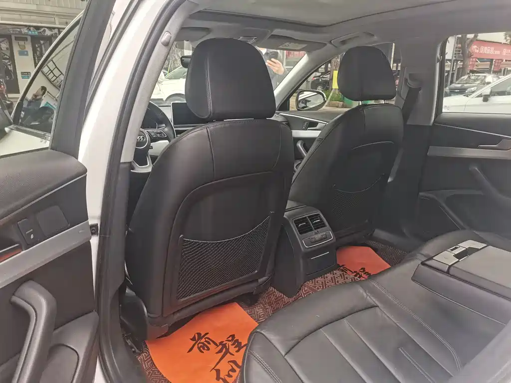 Audi A4L 2019 40 TFSI Fashion VI