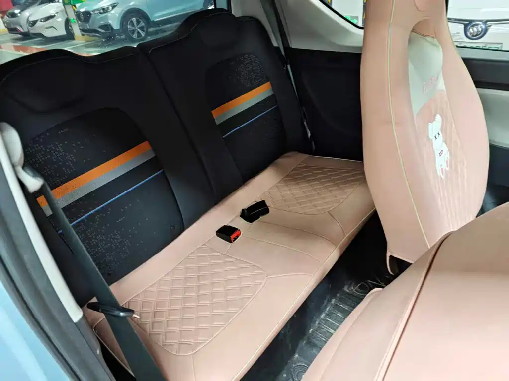 Wuling MINIEV — миниатюра 10