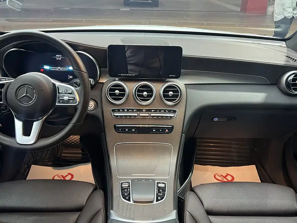 Mercedes-Benz GLC 2022 GLC 260 L 4MATIC Luxury