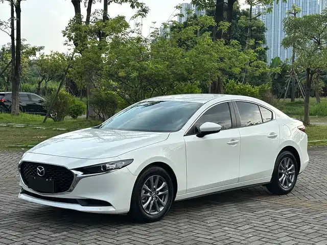 MAZDA  3 ANGKESAILA 2024