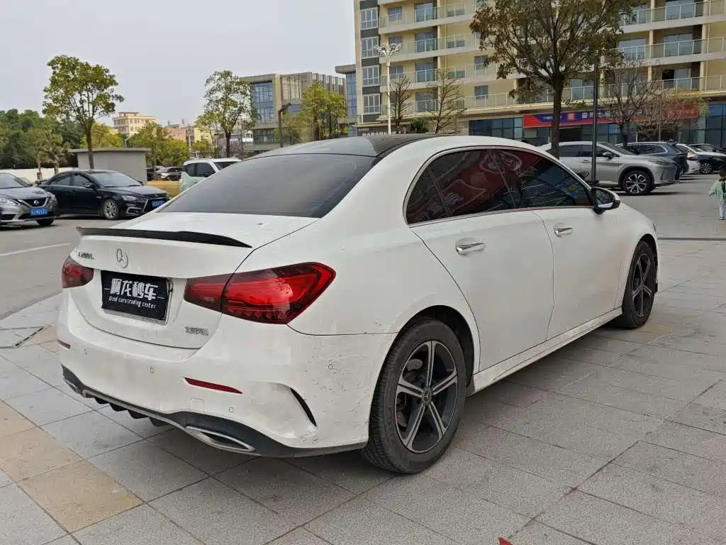 MERCEDES-BENZ A CLASS