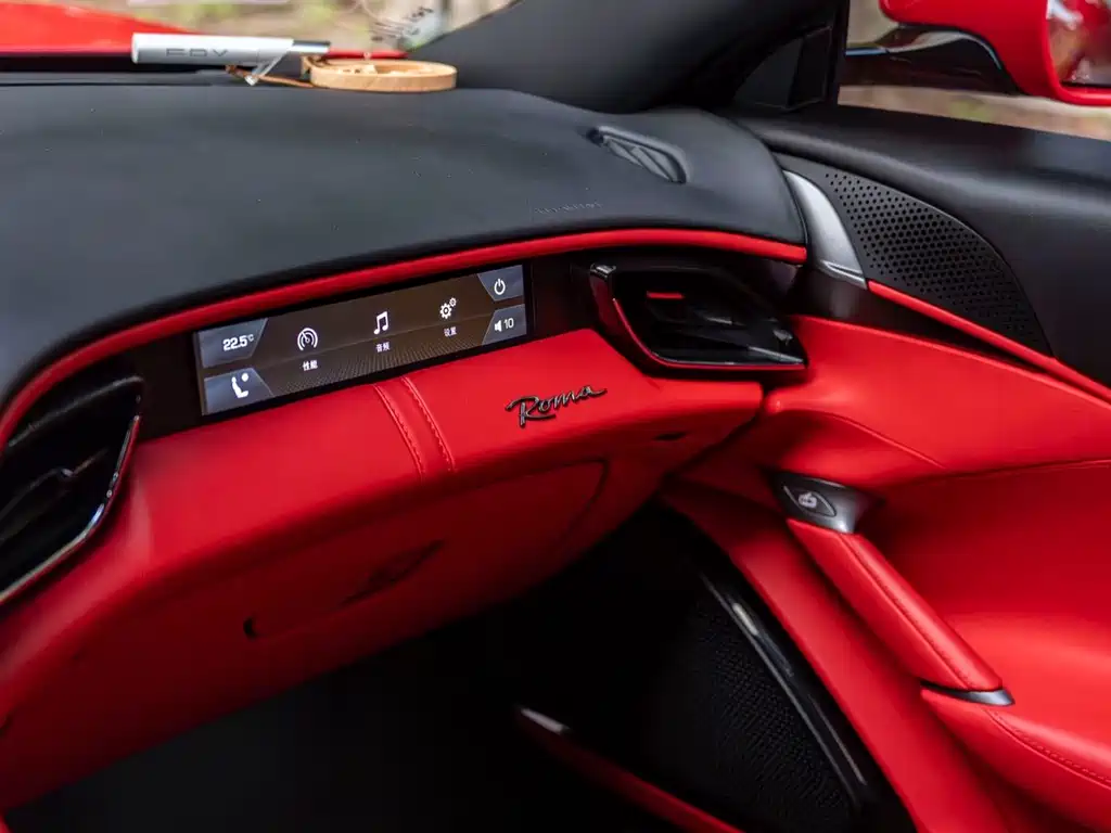 Ferrari Roma — миниатюра 8