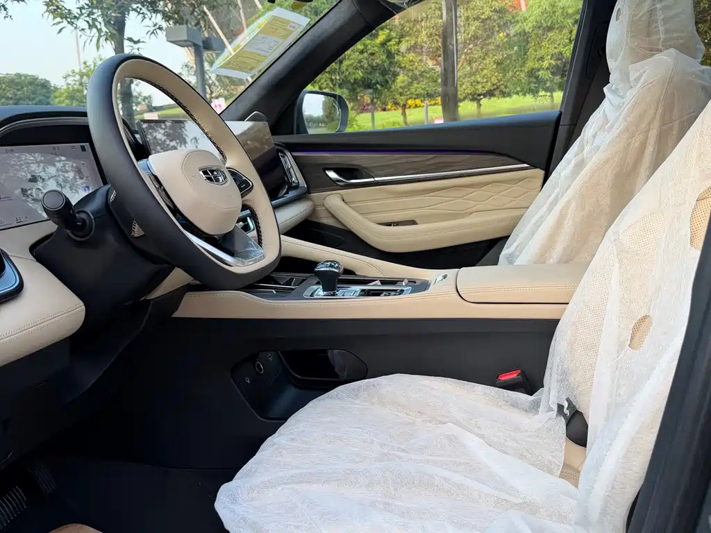 Geely Xingyue L — миниатюра 10