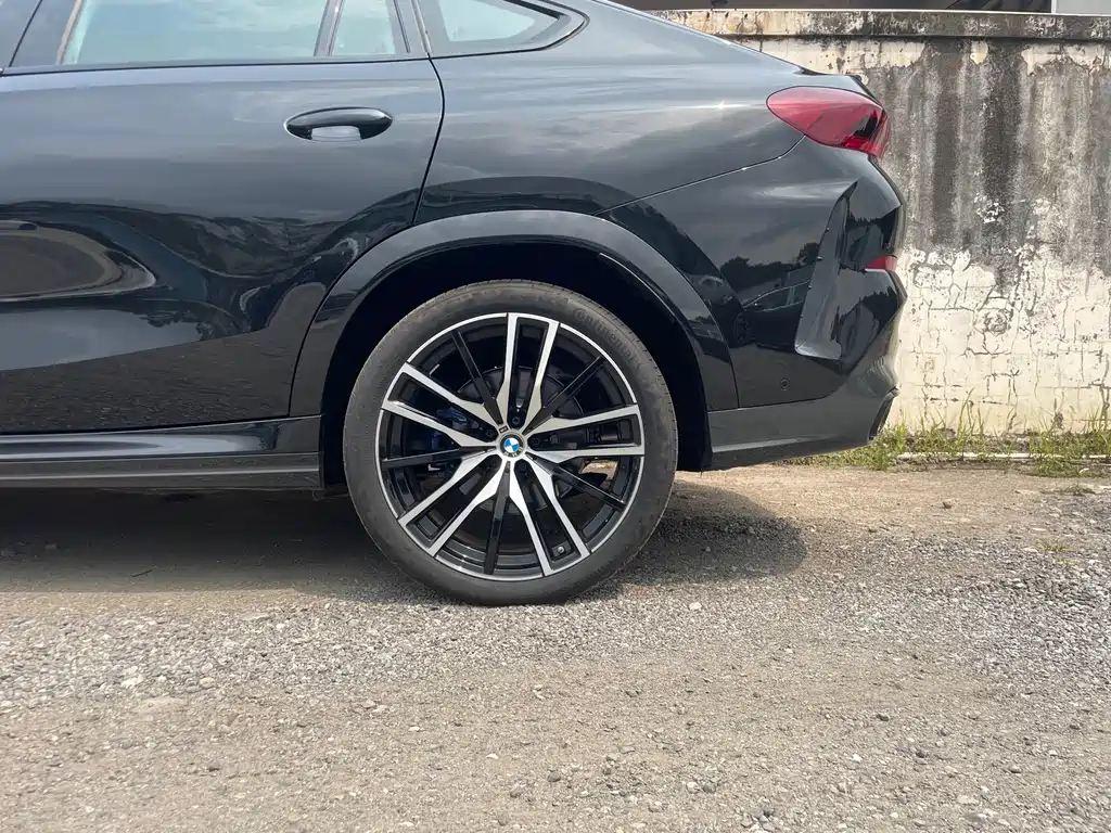 BMW X6 2022 xDrive40i Premium M Sport