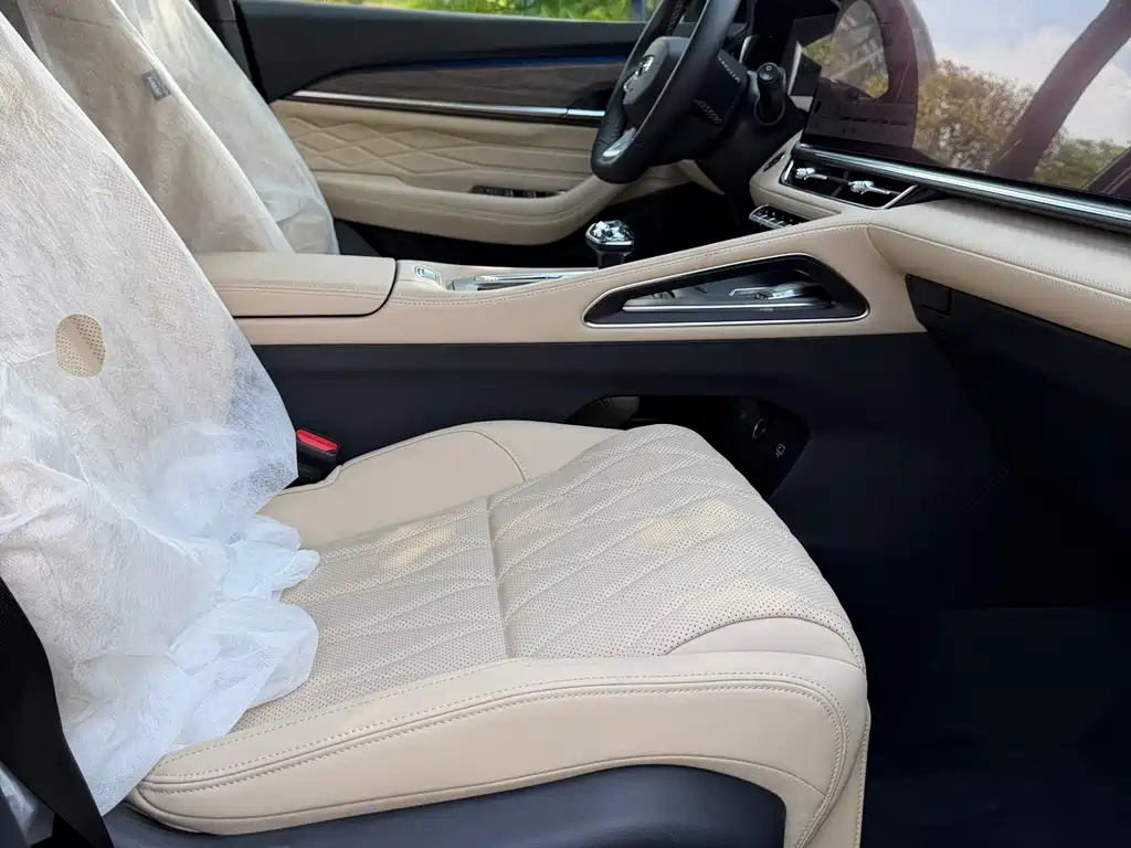 Geely Xingyue L — миниатюра 11