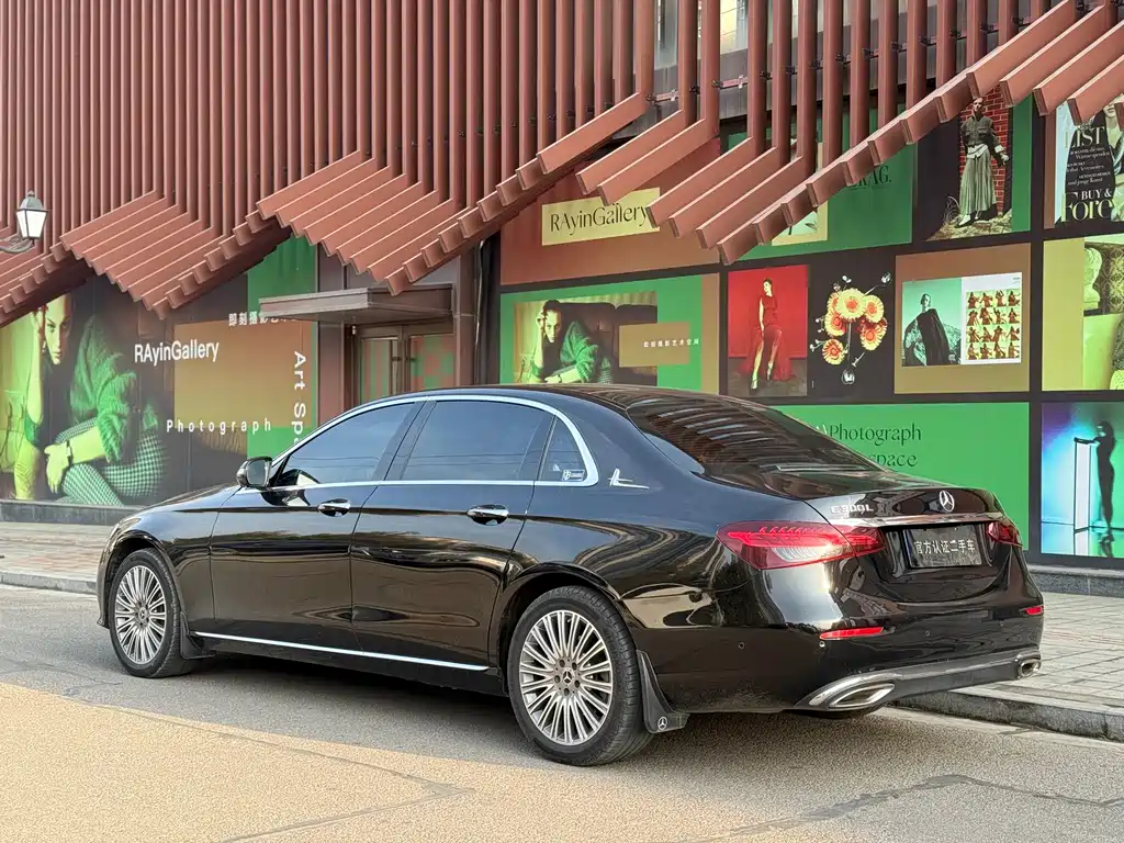 MERCEDES-BENZ E CLASS