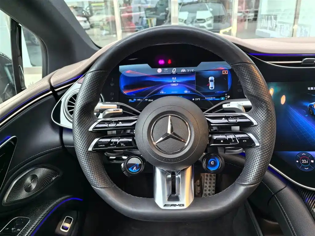 MERCEDES-BENZ EQS AMG