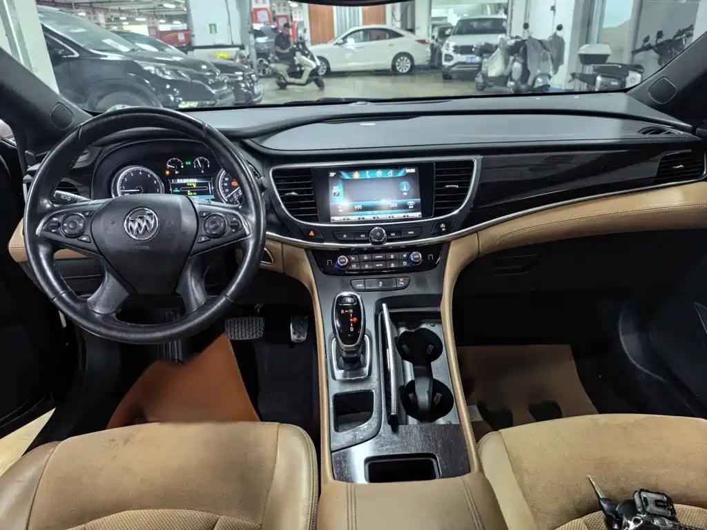 Buick LaCrosse — миниатюра 14