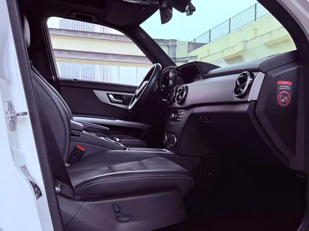 Mercedes-Benz GLK-Class — миниатюра 8