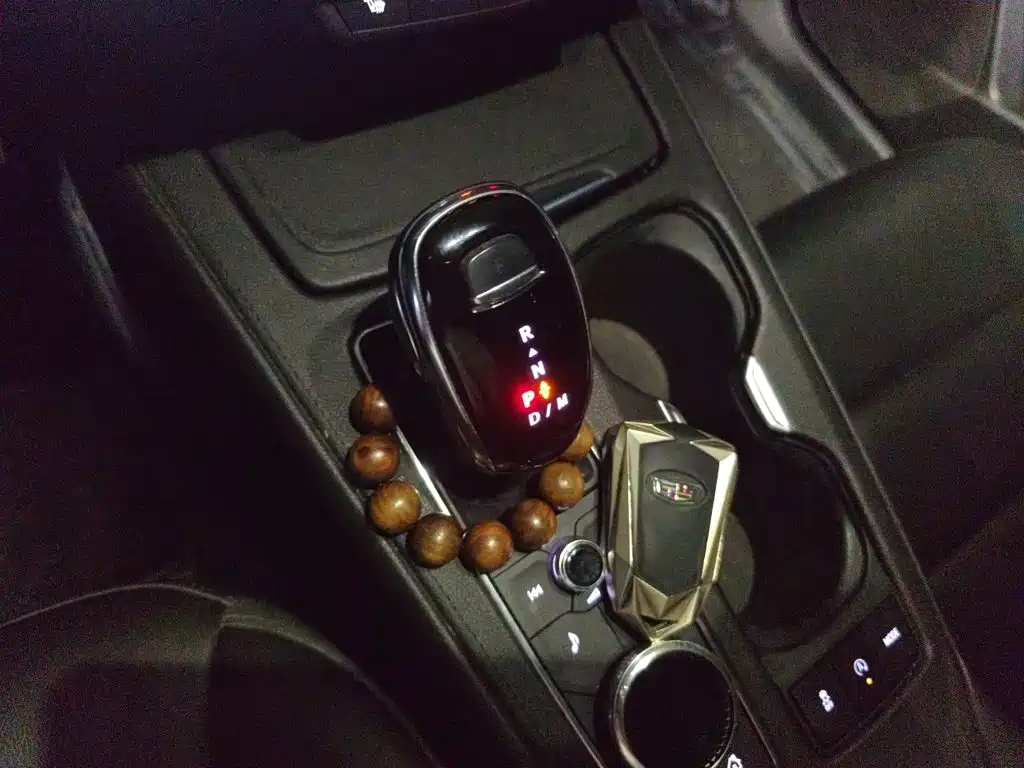 Cadillac XT4 — миниатюра 15