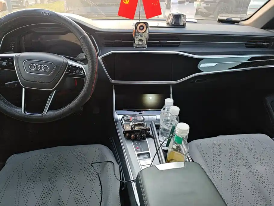 Audi A6L — миниатюра 12