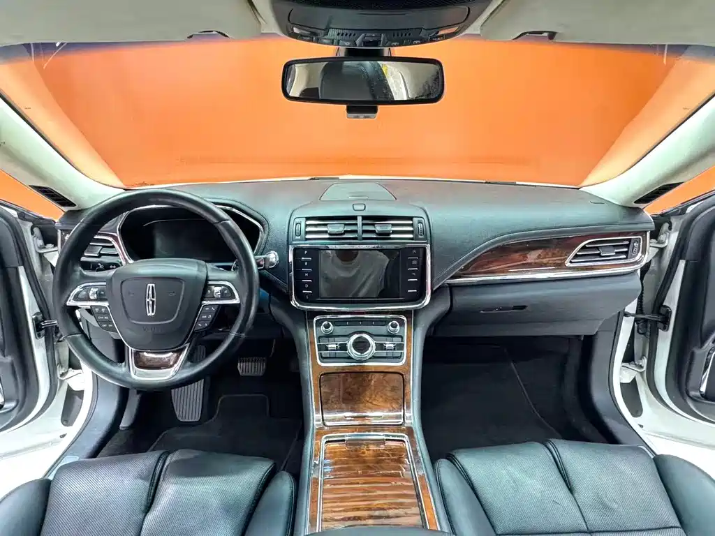 Lincoln Continental — миниатюра 6